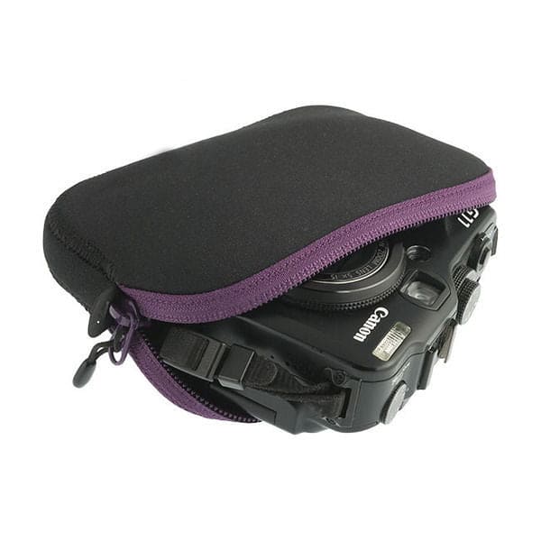 Sea to Summit Travelling Light Padded Pouch - (Berry-Medium)